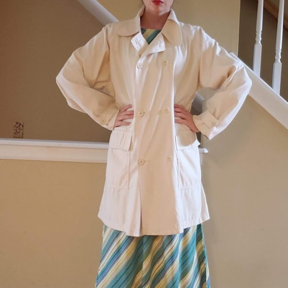 White Eddie Bauer Pea Coat/ Raincoat/Jacket Size M